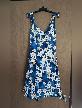 Royal Creations Summer Dress (Fits Like L)